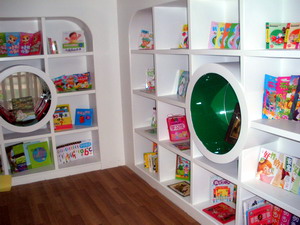繪本館圖書角.jpg