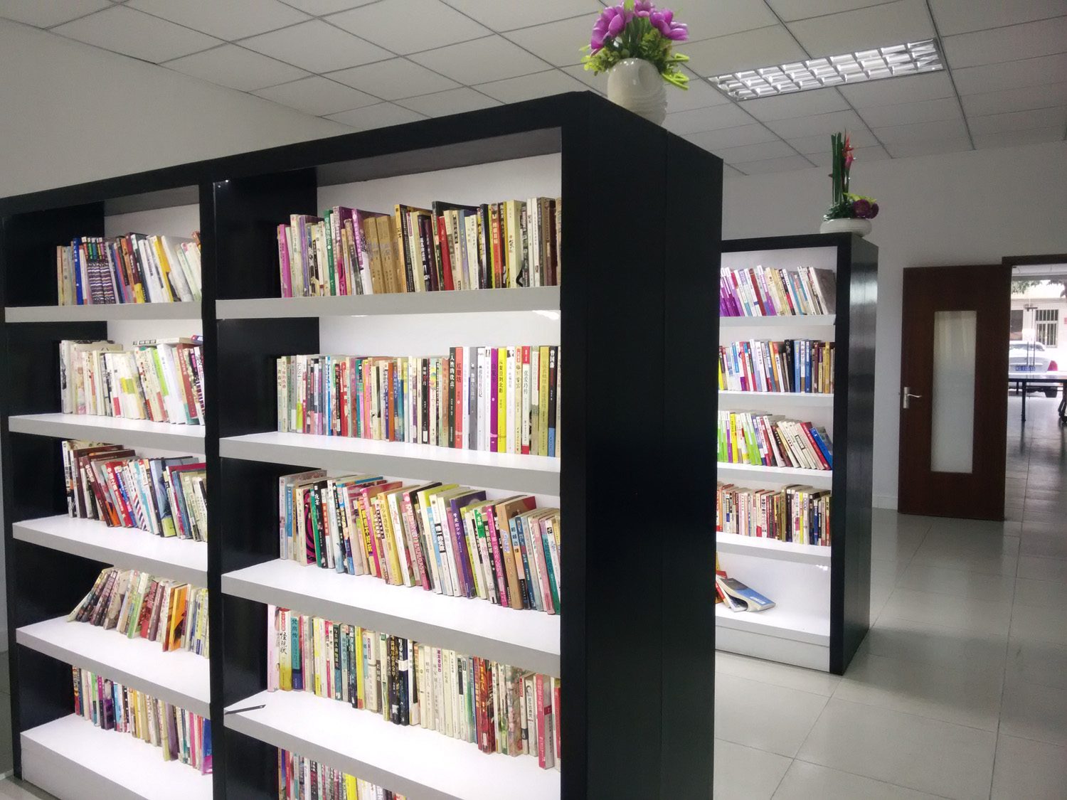 企業圖書室書是這(zhè)樣(yàng)的.jpg 企業圖書室書是這(zhè)樣(yàng)的.jpg